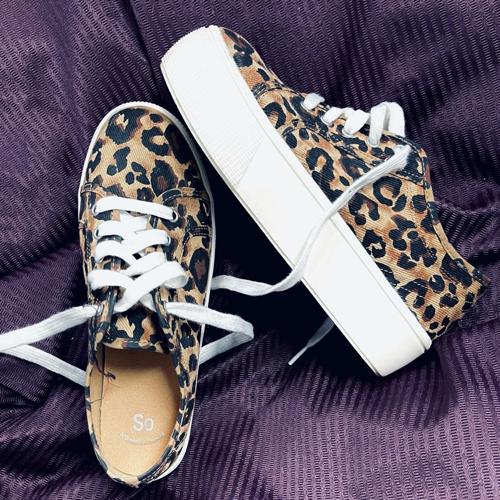 Super Comfort Memory Foam Sole Leopard Print Platform Sneakers - Picture 4 of 7